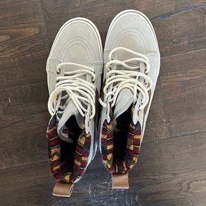 Vans High Tops Women’s 9.5